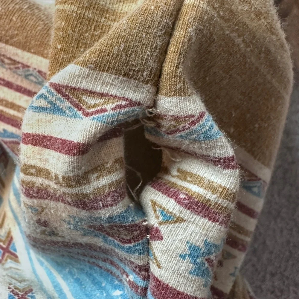 Ariat Sweatshirt Women Small Multi-Color Aztec Southwestern 1/4 Button Pullover‎